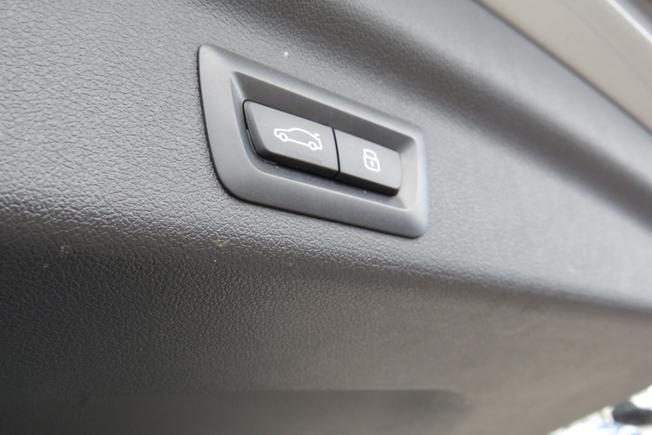 BMW Ix1 Photo 19