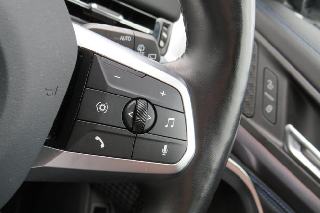 BMW Ix1 Photo 26