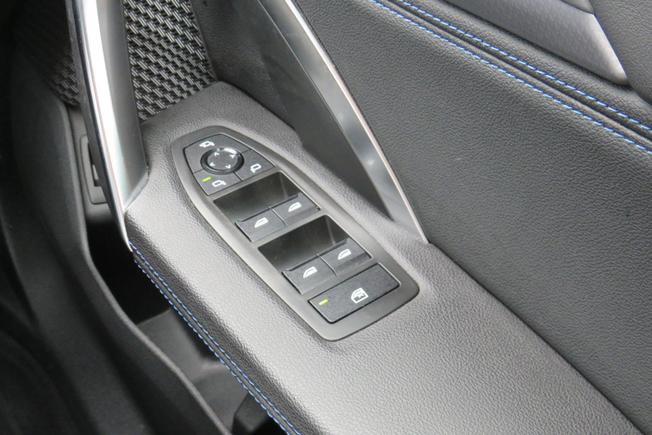 BMW Ix1 Photo 28