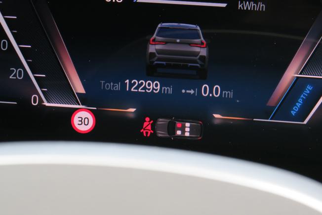 BMW Ix1 Photo 29