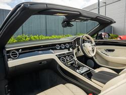 BENTLEY Continental Photo 2