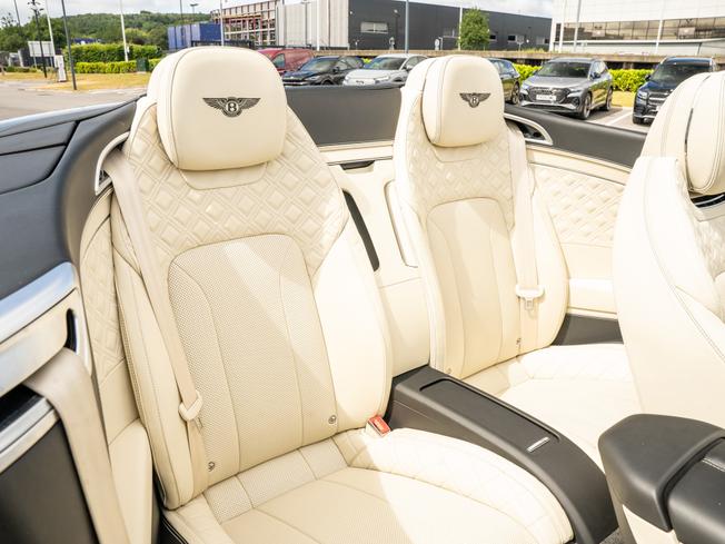 BENTLEY Continental Photo 22