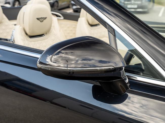 BENTLEY Continental Photo 32