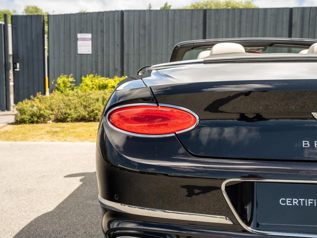 BENTLEY Continental Photo 36