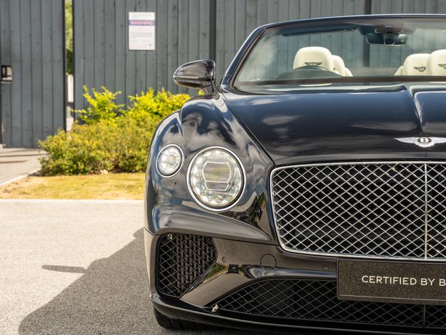 BENTLEY Continental Photo 37