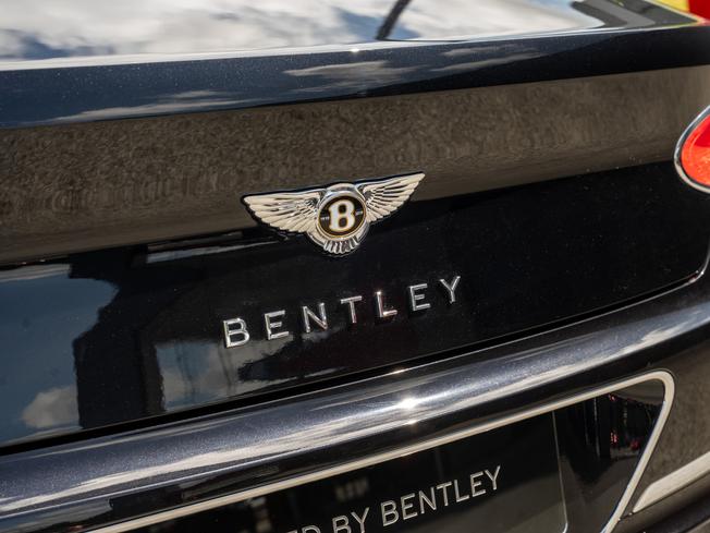 BENTLEY Continental Photo 8