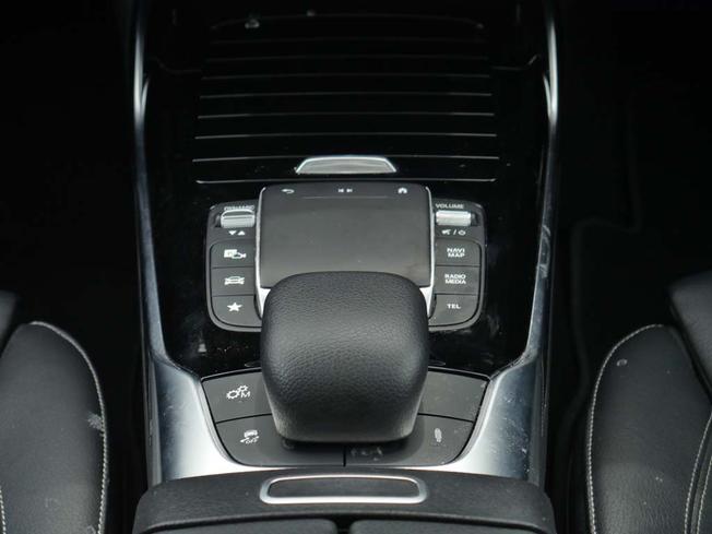 MERCEDES-BENZ CLA Class Photo 49