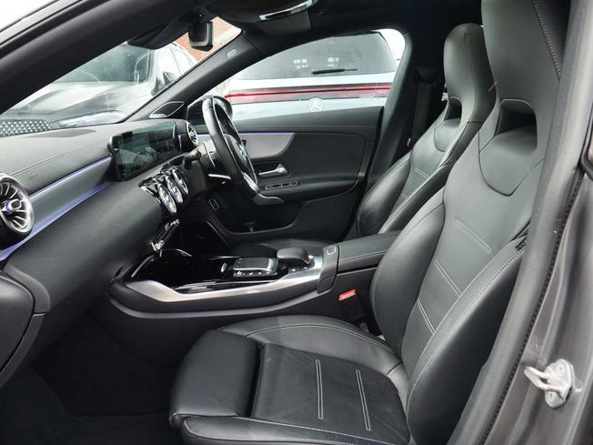 MERCEDES-BENZ CLA Class Photo 50
