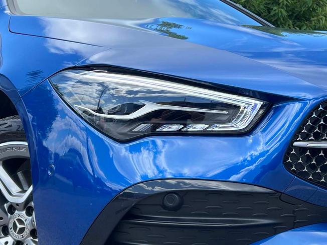 MERCEDES-BENZ CLA Class Photo 13