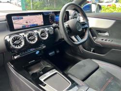 MERCEDES-BENZ CLA Class Photo 3