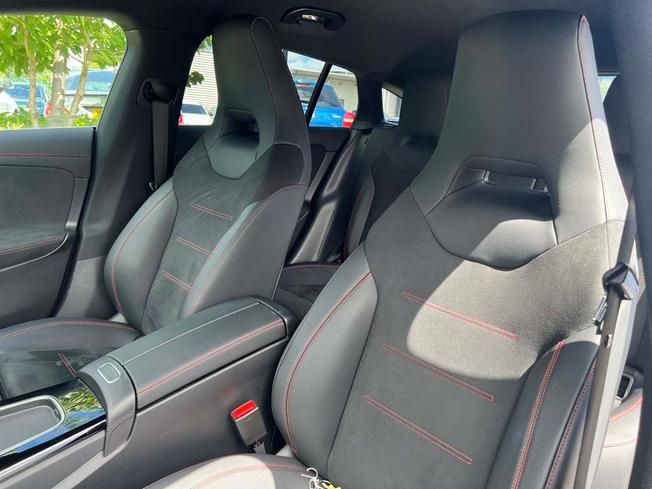 MERCEDES-BENZ CLA Class Photo 42