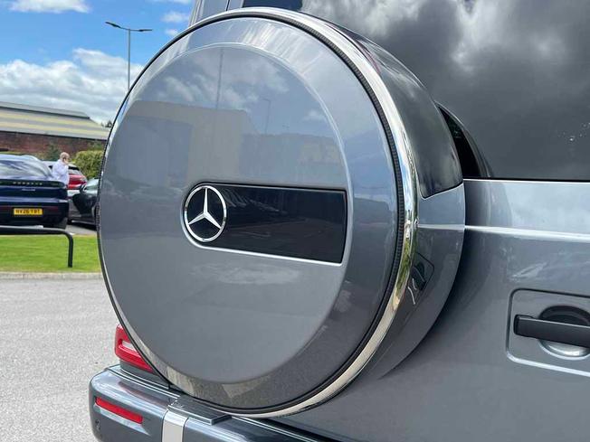 MERCEDES-BENZ G Class Photo 17