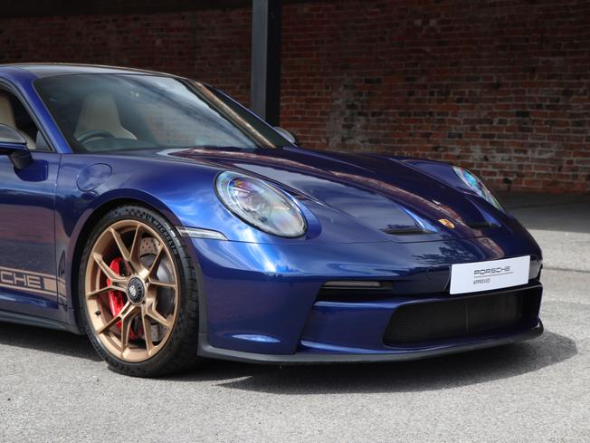 PORSCHE 911 Photo 14