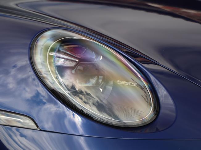 PORSCHE 911 Photo 15