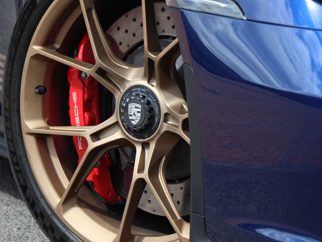 PORSCHE 911 Photo 27
