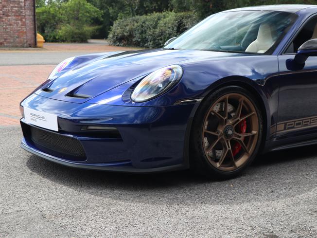 PORSCHE 911 Photo 28
