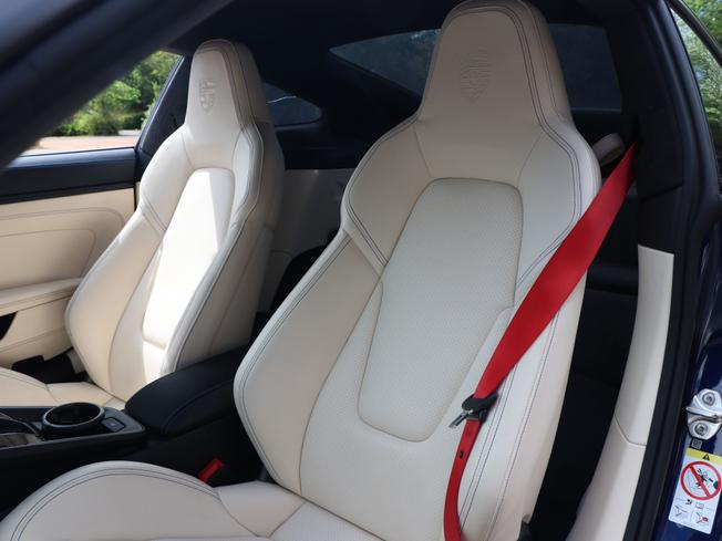 PORSCHE 911 Photo 31