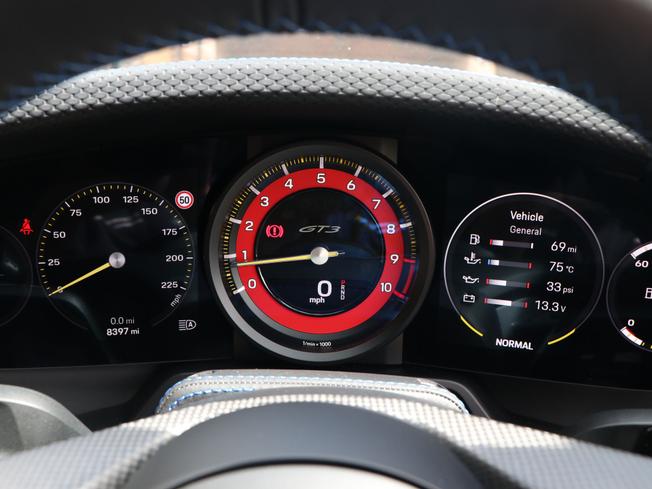 PORSCHE 911 Photo 38
