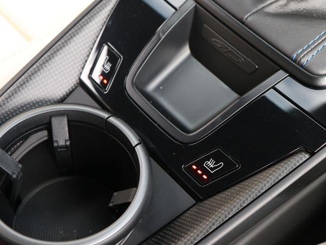 PORSCHE 911 Photo 43