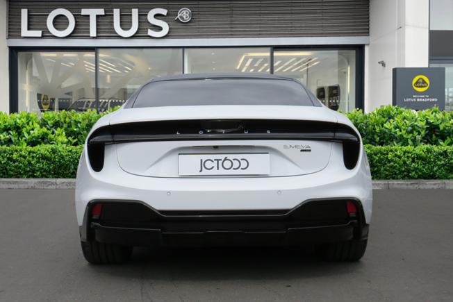 LOTUS Emeya Photo 6
