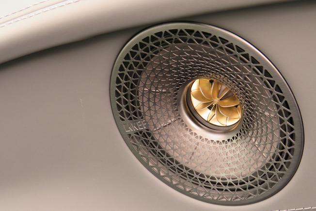 LOTUS Eletre Photo 32