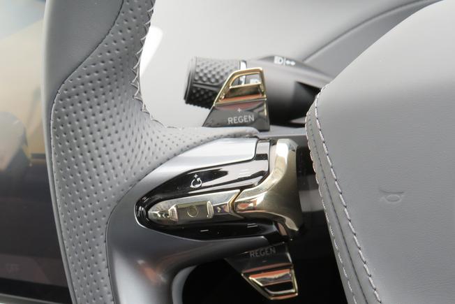 LOTUS Eletre Photo 36