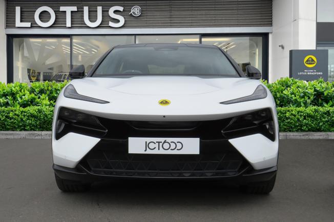 LOTUS Eletre Photo 5