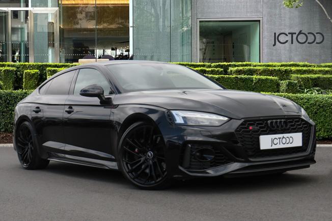 Audi RS5 Photo 1