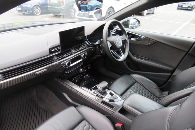 Audi RS5 Photo 13
