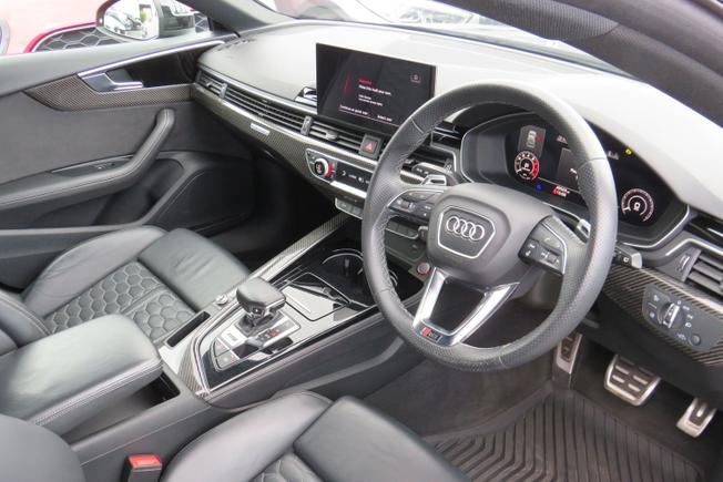 Audi RS5 Photo 24