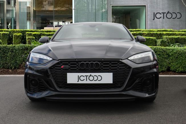 Audi RS5 Photo 4