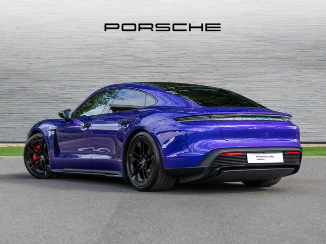 PORSCHE Taycan Photo 2