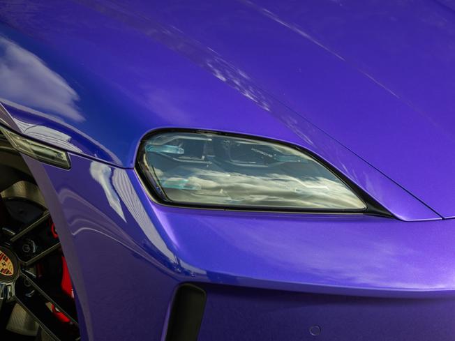 PORSCHE Taycan Photo 36