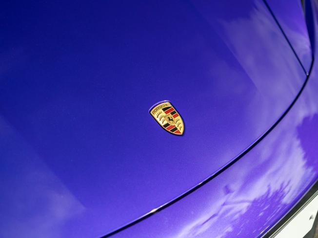 PORSCHE Taycan Photo 37