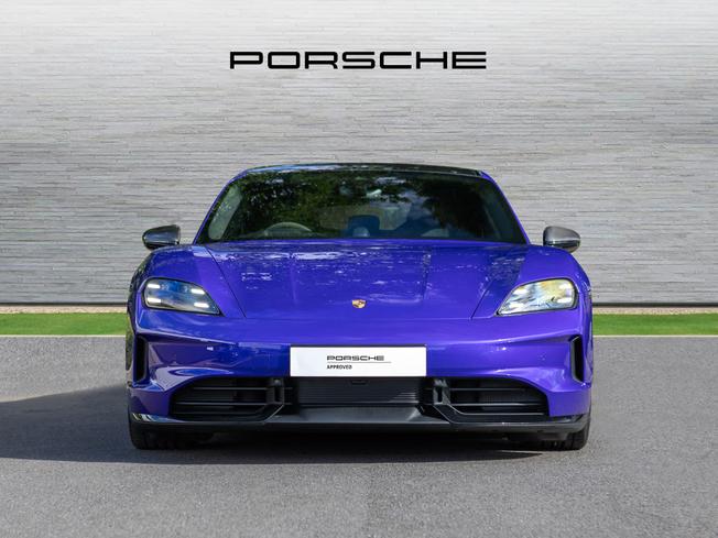 PORSCHE Taycan Photo 6