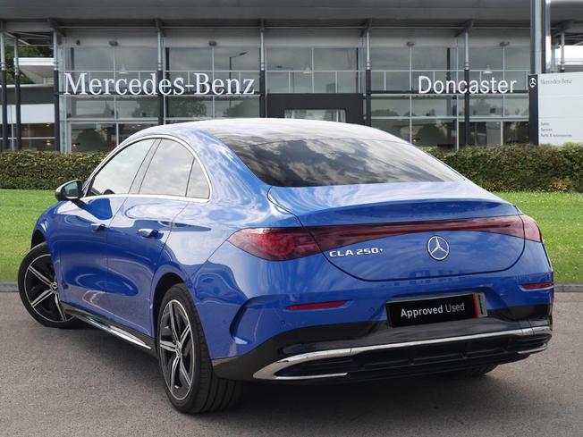 MERCEDES-BENZ CLA Class Photo 2