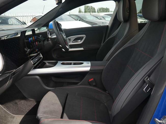 MERCEDES-BENZ CLA Class Photo 29