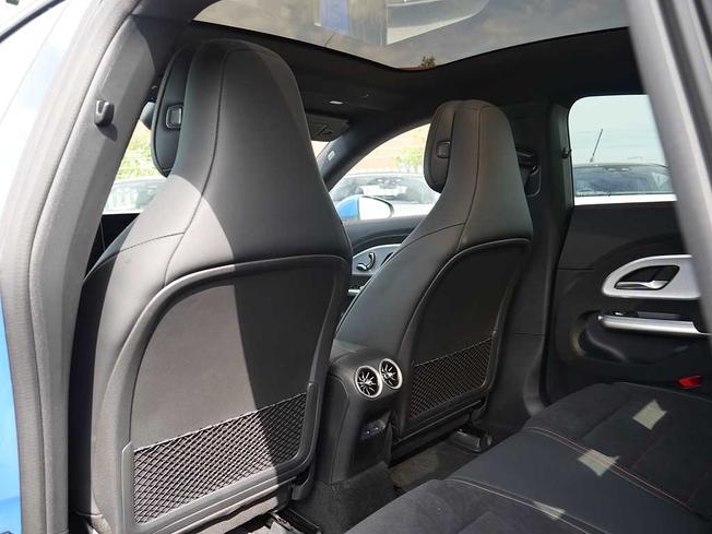MERCEDES-BENZ CLA Class Photo 44