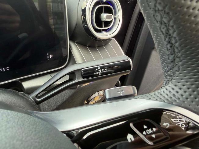 MERCEDES-BENZ Glc Photo 30