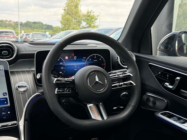 MERCEDES-BENZ Glc Photo 4