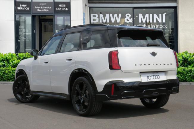 MINI Countryman Photo 2