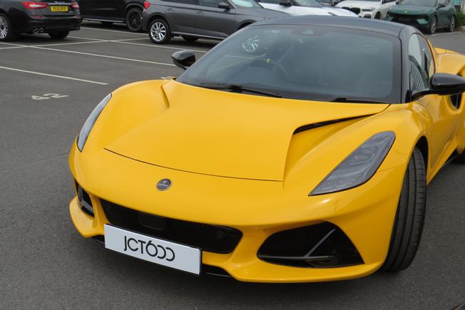 LOTUS Emira Photo 13