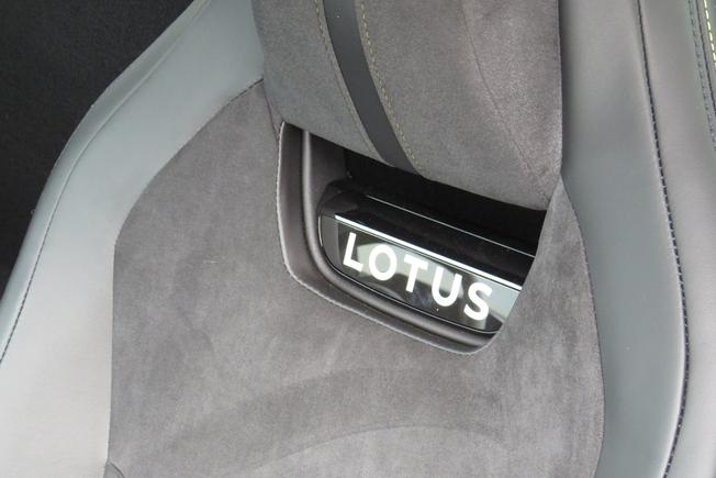 LOTUS Emira Photo 22