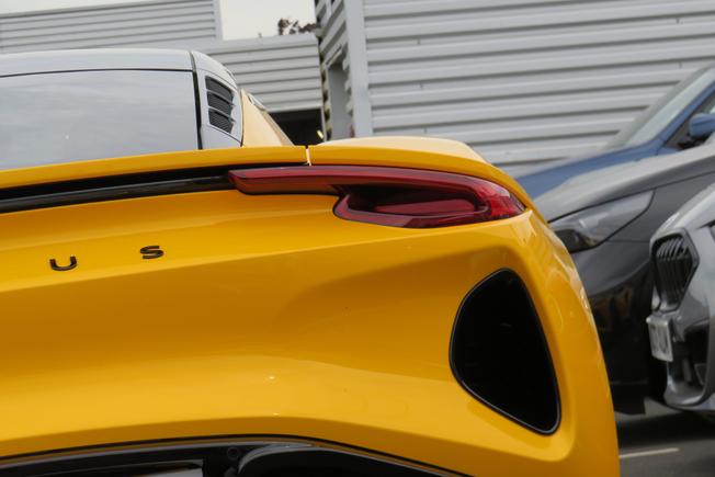 LOTUS Emira Photo 40