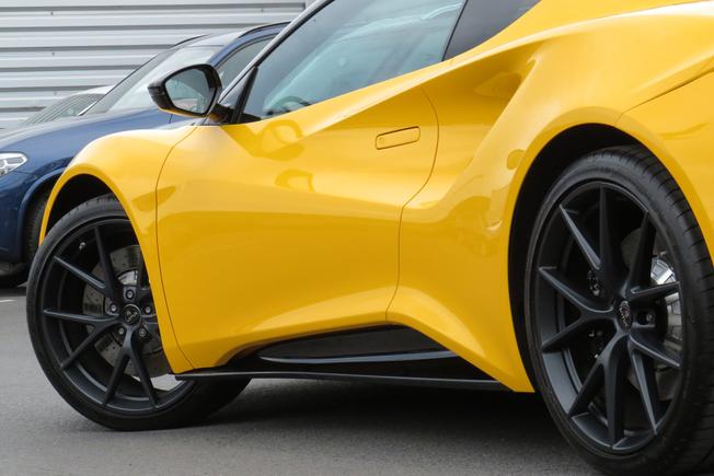LOTUS Emira Photo 42