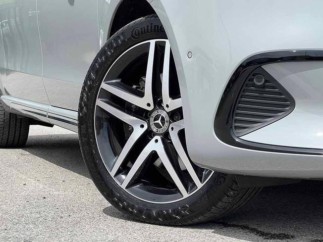 MERCEDES-BENZ V Class Photo 14
