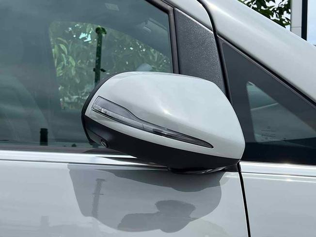 MERCEDES-BENZ V Class Photo 15