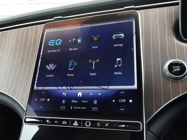 MERCEDES-BENZ Eqs Photo 21