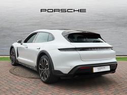 PORSCHE Taycan Photo 2