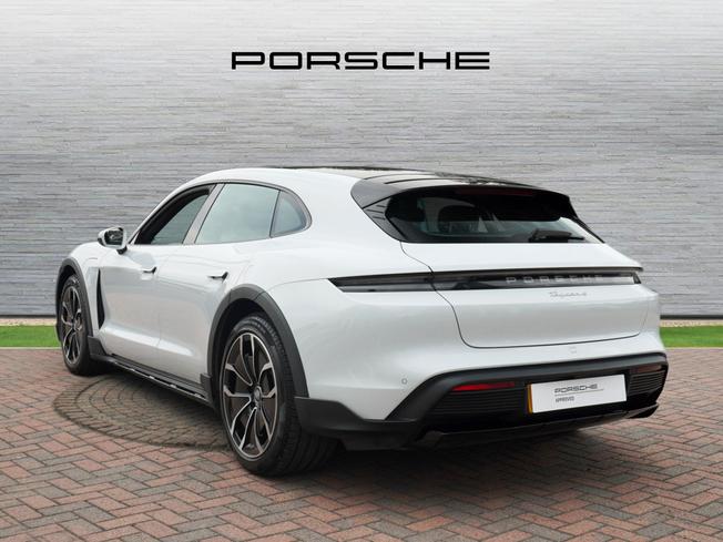 PORSCHE Taycan Photo 2